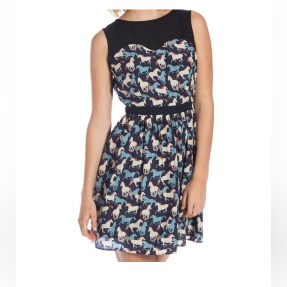 Pink Martini The Runaway Summer Dress Sleeveless Open Back Horse Print  XS - Picture 8 of 16